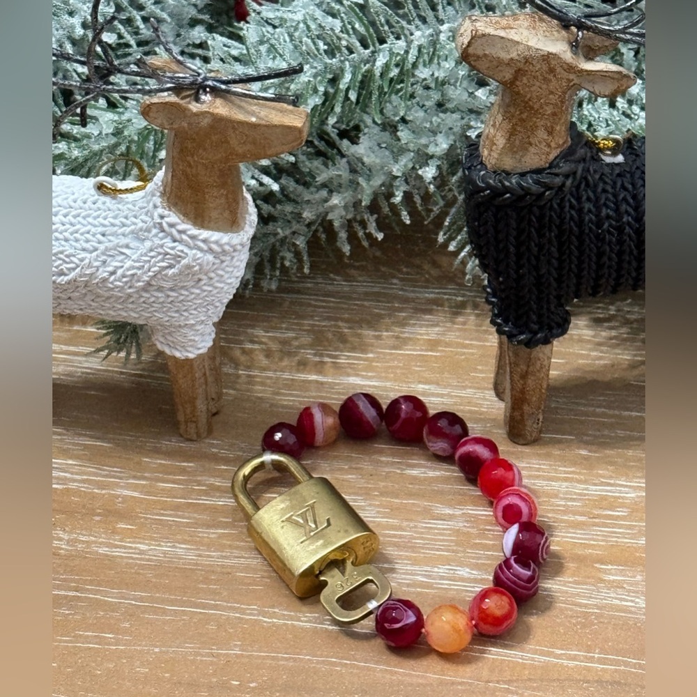 LV Lock & Key bracelet! Gorgeous Lux ❤️❤️❤️